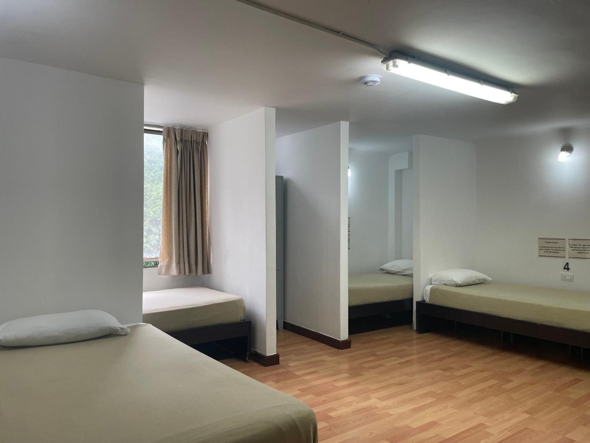 Hostal Lleras Calle 8 Μεντεγίν Εξωτερικό φωτογραφία